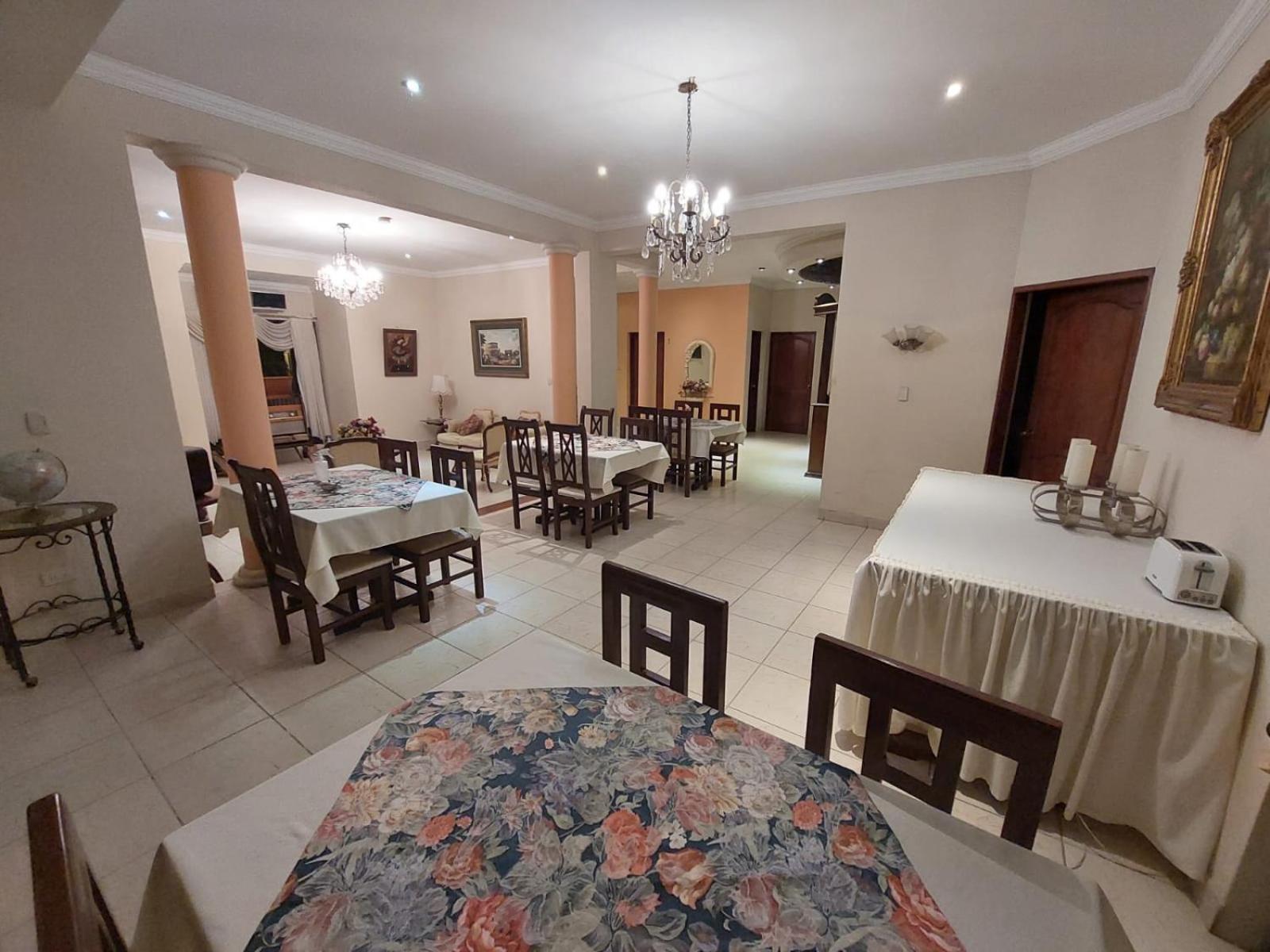 La Casona Hotel Boutique Camiri Eksteriør billede