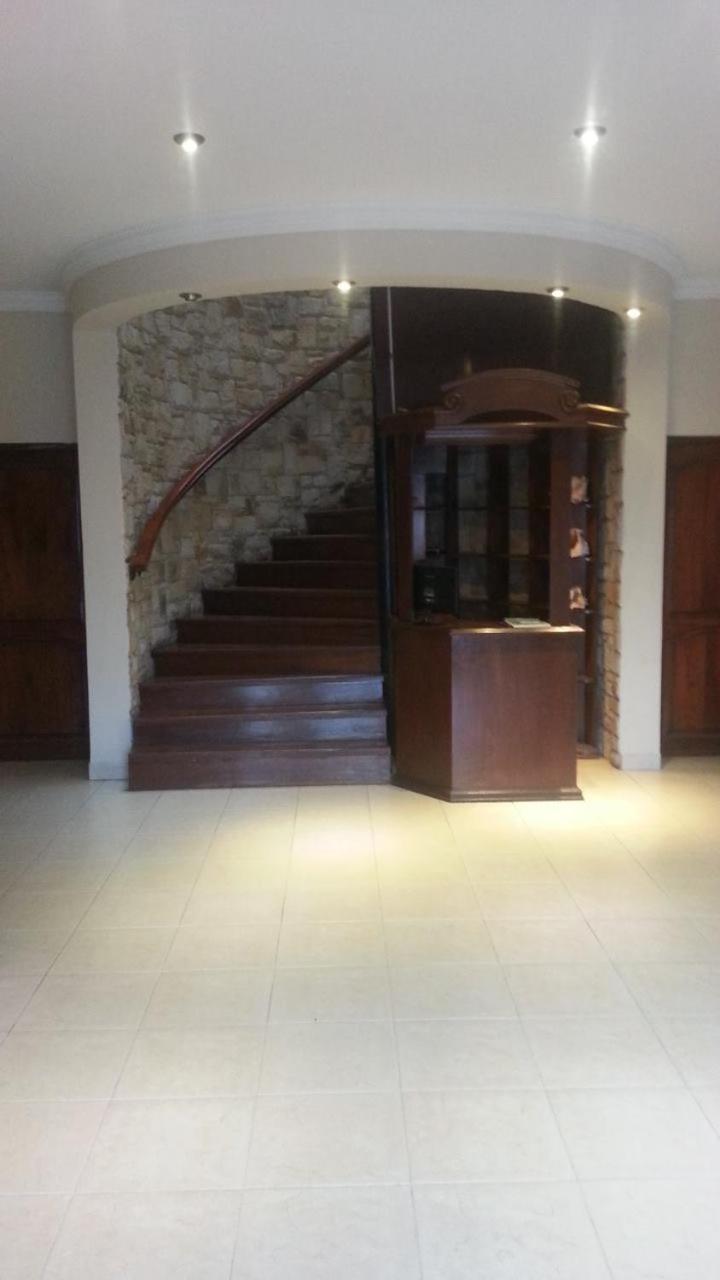 La Casona Hotel Boutique Camiri Eksteriør billede