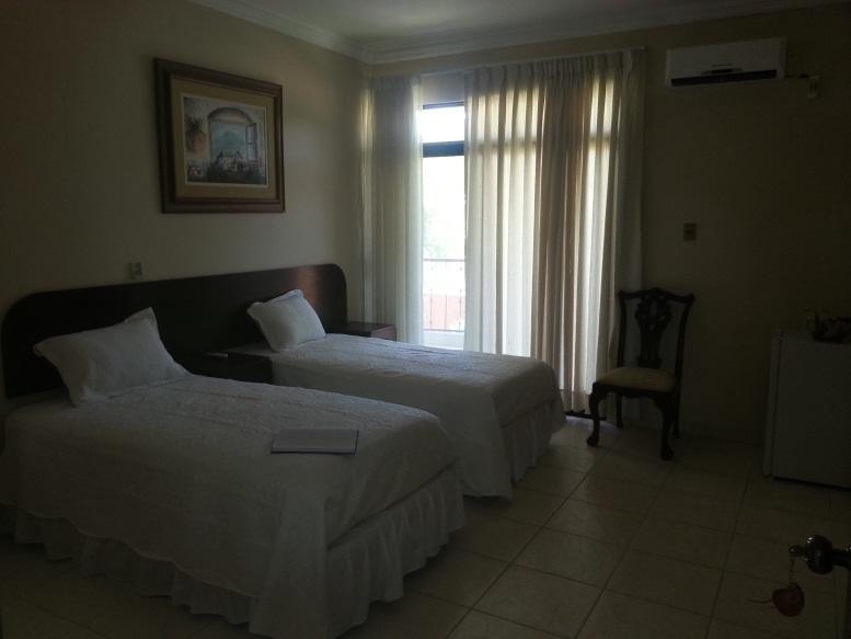 La Casona Hotel Boutique Camiri Eksteriør billede