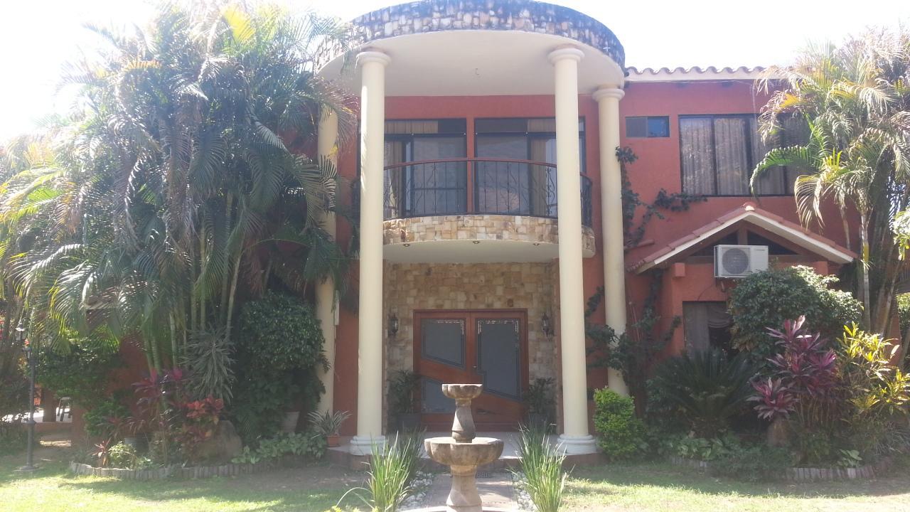 La Casona Hotel Boutique Camiri Eksteriør billede